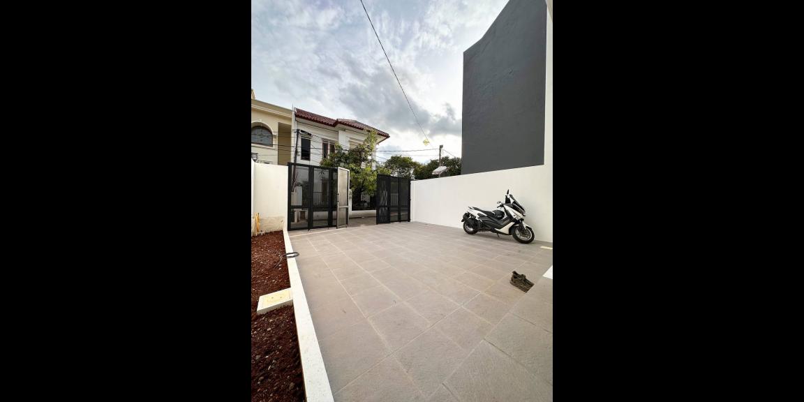 Rumah klasik Pondok Bambu Duren Sawit Jakarta Timur Rumah klasik Pondok Bambu Duren Sawit Jakarta Timur