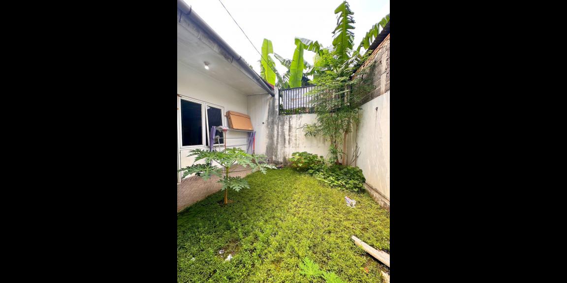 Rumah second strategis di Cijantung Jakarta Timur Rumah second strategis di Cijantung Jakarta Timur