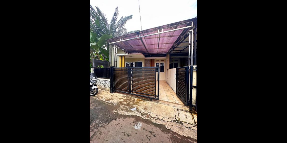 Rumah second strategis di Cijantung Jakarta Timur Rumah second strategis di Cijantung Jakarta Timur