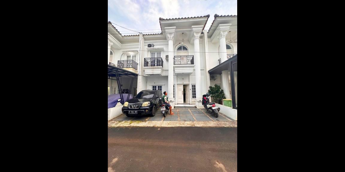 Rumah dijual desain clasic style di Bambu Apus Jakarta Timur Rumah dijual desain clasic style di Bambu Apus Jakarta Timur