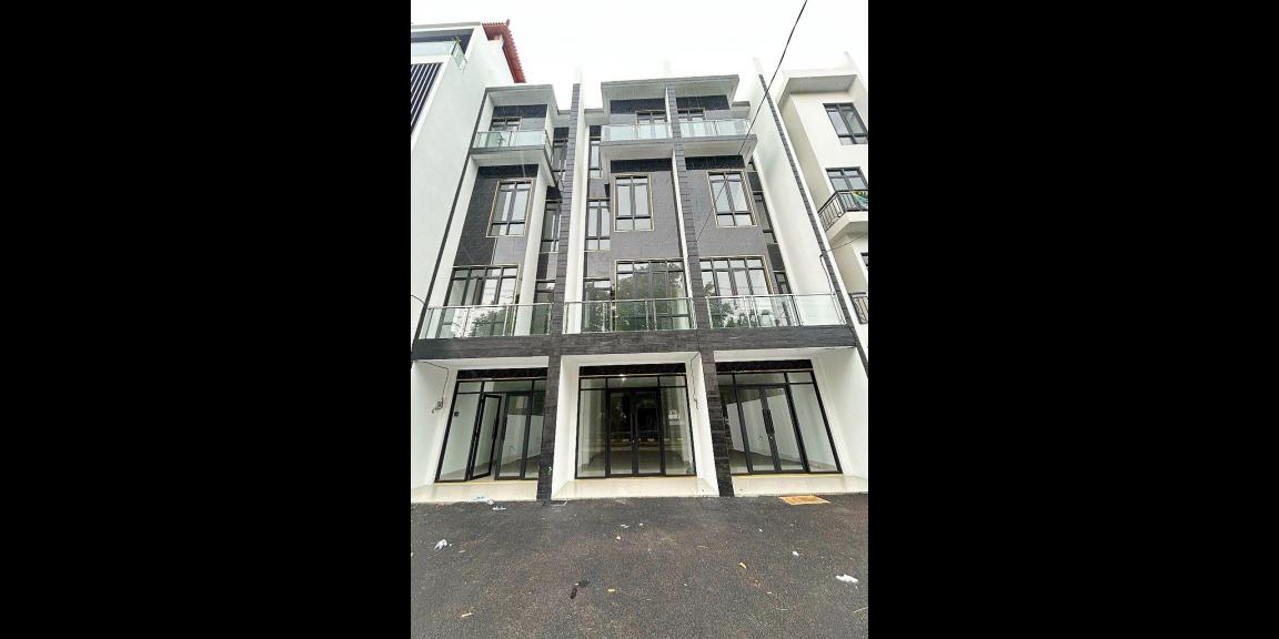 Ruko 4lantai bonus Rooftop di Rawamangun Jakarta Timur Ruko 4lantai bonus Rooftop di Rawamangun Jakarta Timur