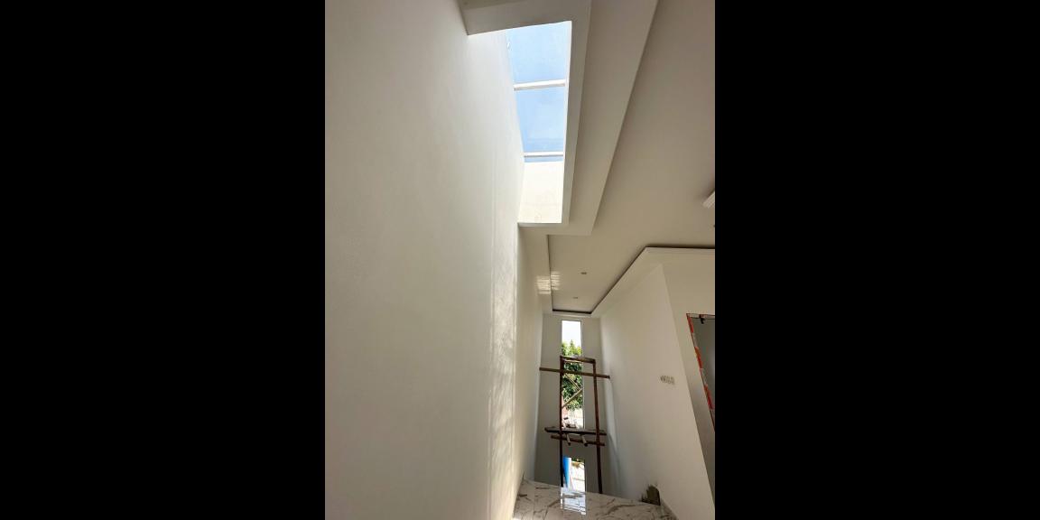 Rumah modern 3lantai strategis di Utan Kayu Matraman Jakarta Timur Rumah modern 3lantai strategis di Utan Kayu Matraman Jakarta Timur