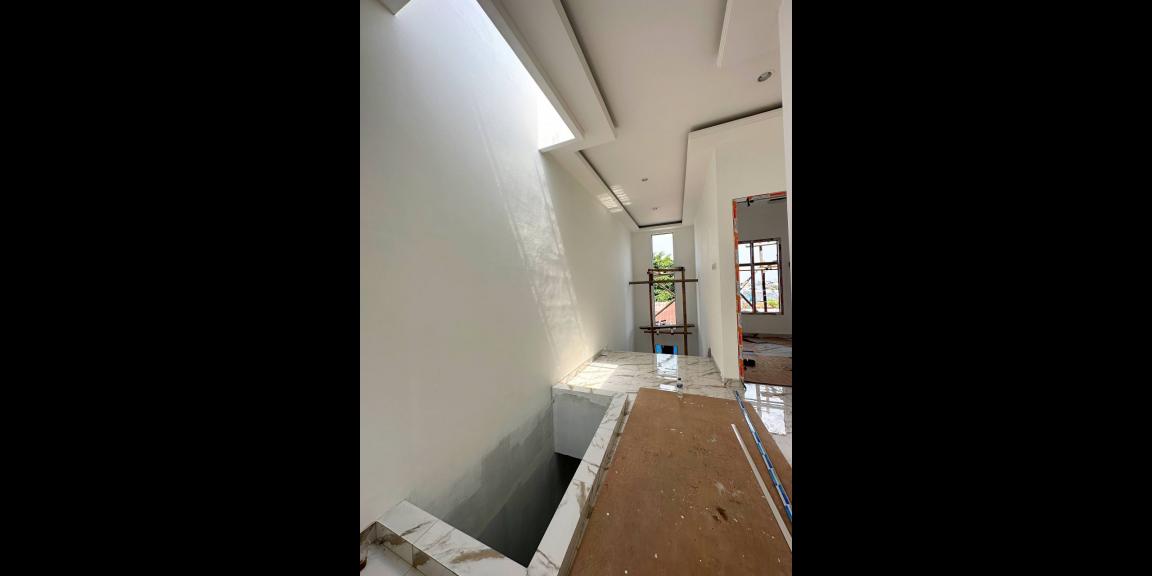 Rumah modern 3lantai strategis di Utan Kayu Matraman Jakarta Timur Rumah modern 3lantai strategis di Utan Kayu Matraman Jakarta Timur