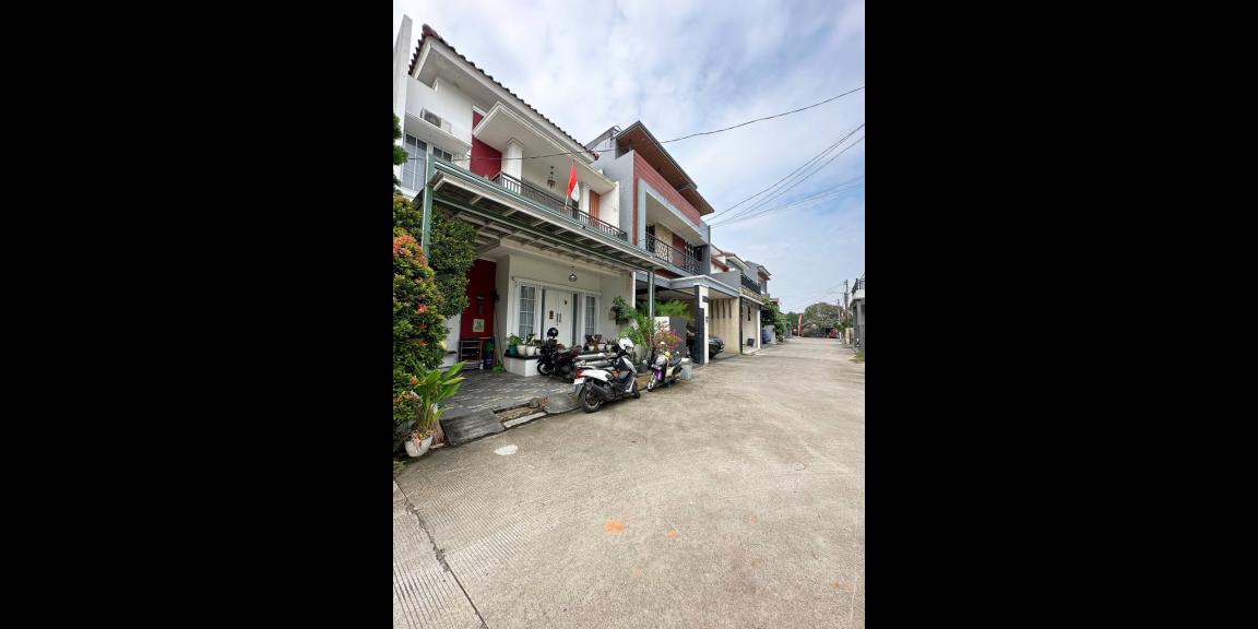 Sale Rumah 2nd 2LT Cluster Bambu Apus Jakarta Timur Sale Rumah 2nd 2LT Cluster Bambu Apus Jakarta Timur