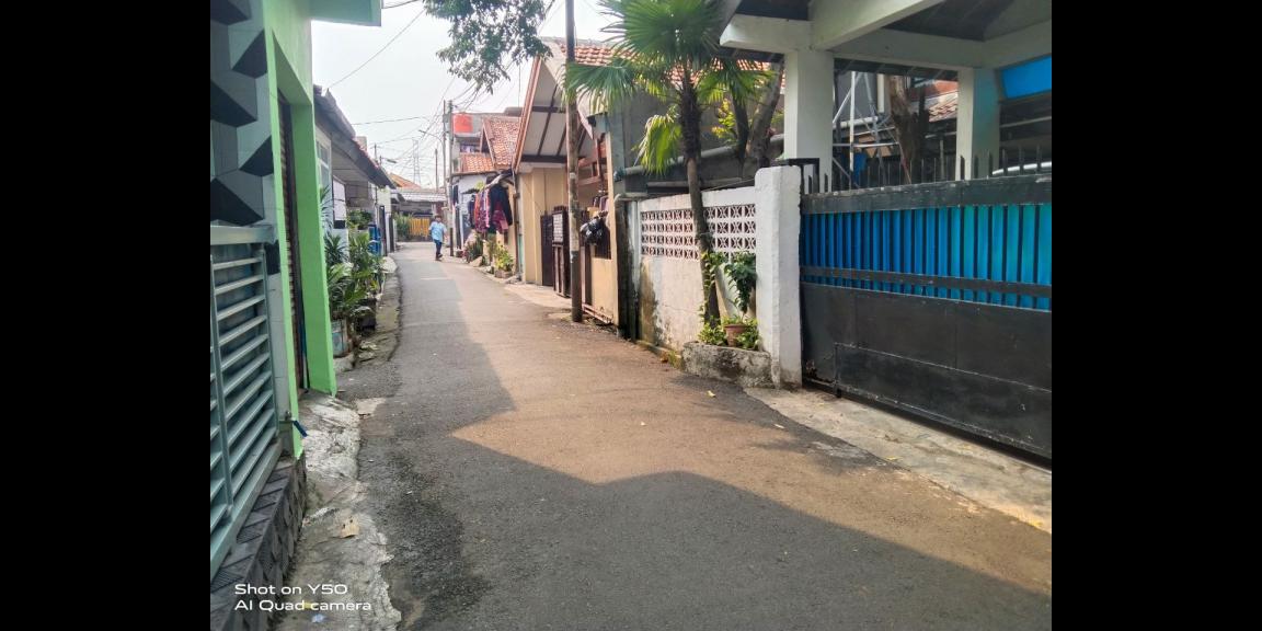 Rumah dengan 9 kamar kos strategis di Makasar Jakarta Timur Rumah dengan 9 kamar kos strategis di Makasar Jakarta Timur