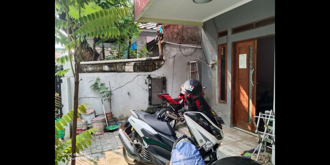 Rumah dengan 9 kamar kos strategis di Makasar Jakarta Timur Rumah dengan 9 kamar kos strategis di Makasar Jakarta Timur