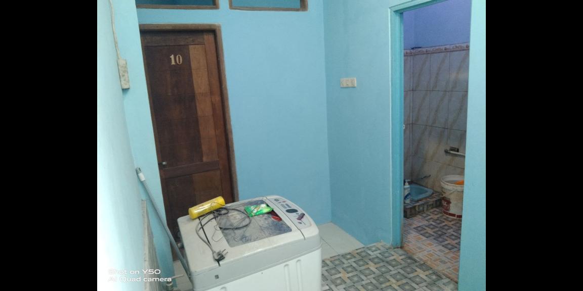 Rumah dengan 9 kamar kos strategis di Makasar Jakarta Timur Rumah dengan 9 kamar kos strategis di Makasar Jakarta Timur