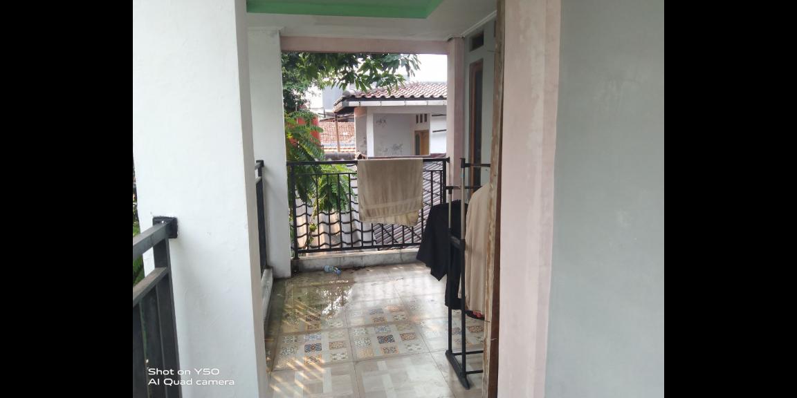 Rumah dengan 9 kamar kos strategis di Makasar Jakarta Timur Rumah dengan 9 kamar kos strategis di Makasar Jakarta Timur