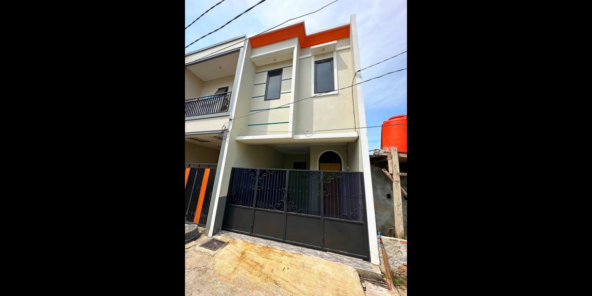 Rumah 2lantai desain elegan di Ciracas Jakarta Timur Rumah 2lantai desain elegan di Ciracas Jakarta Timur