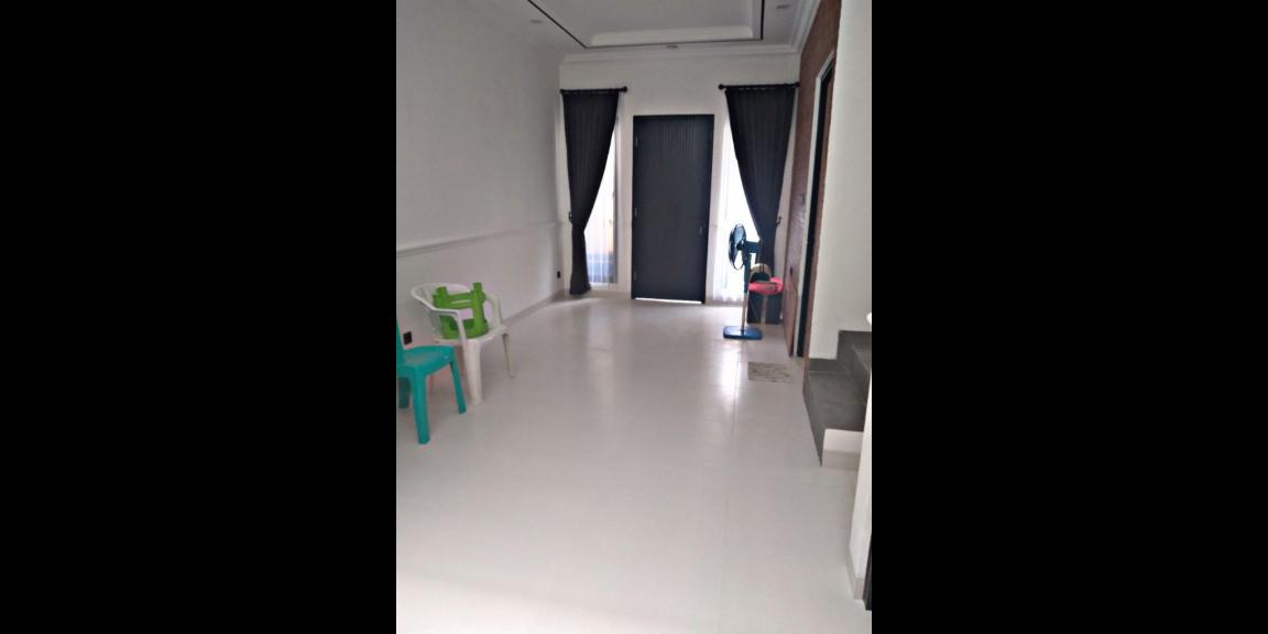 Rumah 2lantai bonus Rooftop di Kalibata Pancoran Jakarta Selatan Rumah 2lantai bonus Rooftop di Kalibata Pancoran Jakarta Selatan