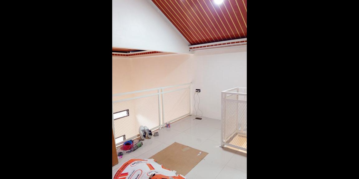 Rumah mezzanine plus rooftop di Jati Asih Bekasi bonus furnish Rumah mezzanine plus rooftop di Jati Asih Bekasi bonus furnish