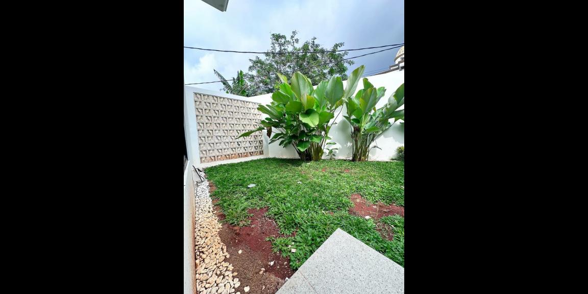 Rumah 2 lantai ready stock dekat lrt Cikunir Jatibening Bekasi Rumah 2 lantai ready stock dekat lrt Cikunir Jatibening Bekasi