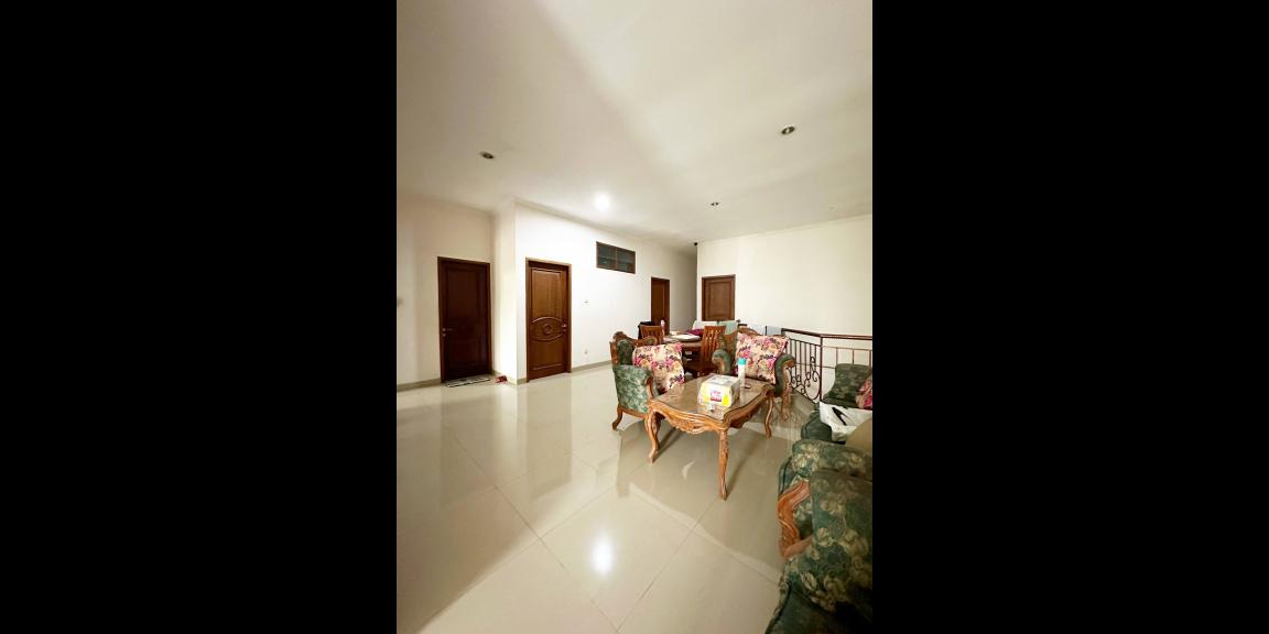 Rumah second kawasan Komplek Cakung Jakarta Timur dekat stasiun Buaran Rumah second kawasan Komplek Cakung Jakarta Timur dekat stasiun Buaran