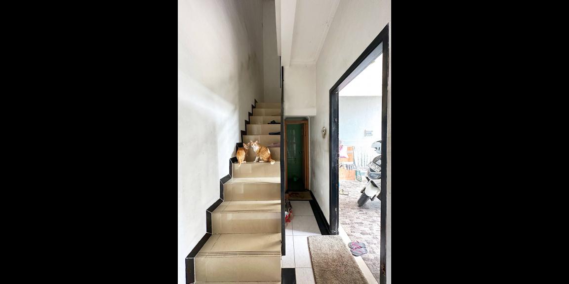 Rumah second 2lantai di Jati Rahayu Pondok Gede Bekasi  Rumah second 2lantai di Jati Rahayu Pondok Gede Bekasi