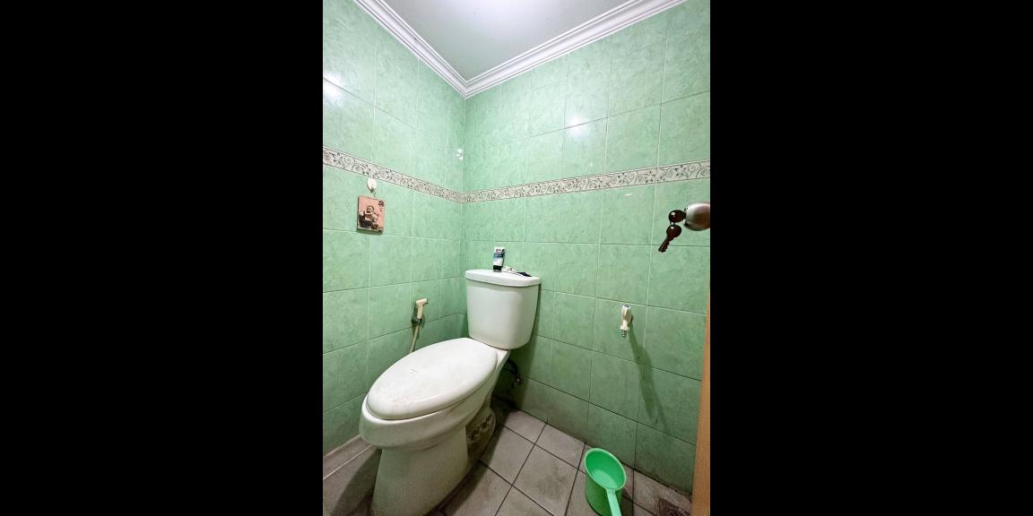 Rumah second 2lantai di Jati Rahayu Pondok Gede Bekasi  Rumah second 2lantai di Jati Rahayu Pondok Gede Bekasi