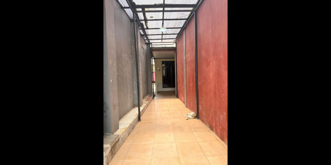 Rumah second luas di Duren Sawit Jakarta Timur  Rumah second luas di Duren Sawit Jakarta Timur