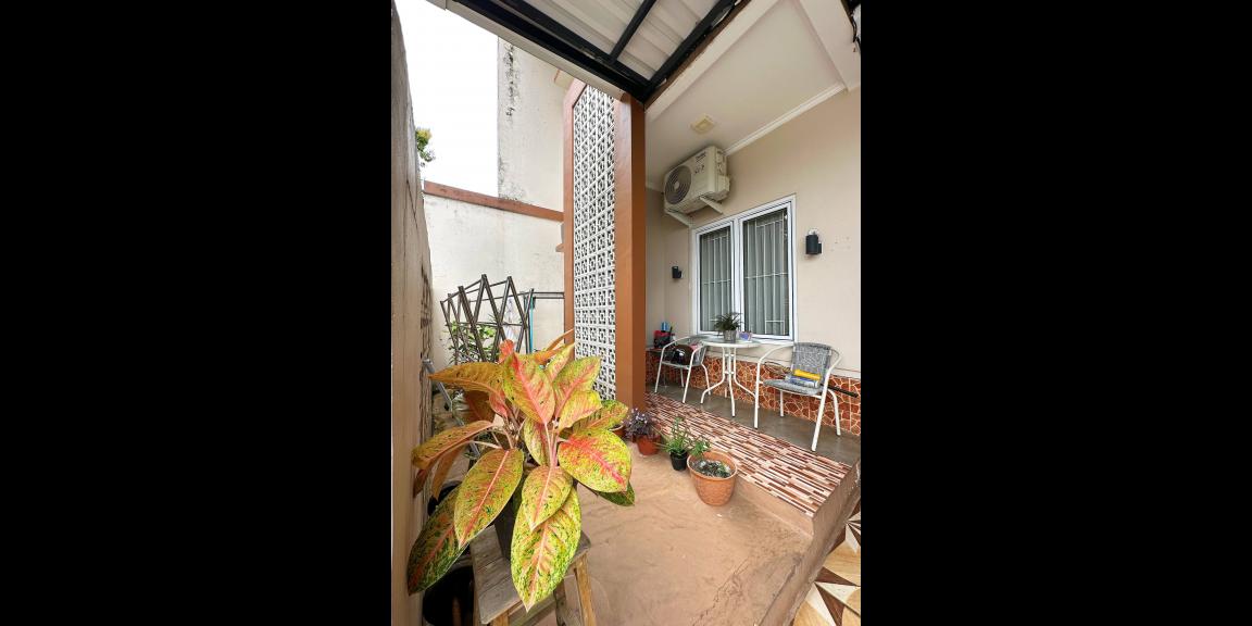 Rumah second 2lantai nyaman terawat di Pondok Melati Kota Bekasi Rumah second 2lantai nyaman terawat di Pondok Melati Kota Bekasi