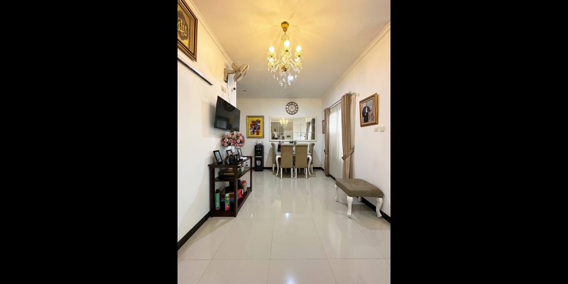 Rumah second 2lantai nyaman terawat di Pondok Melati Kota Bekasi Rumah second 2lantai nyaman terawat di Pondok Melati Kota Bekasi