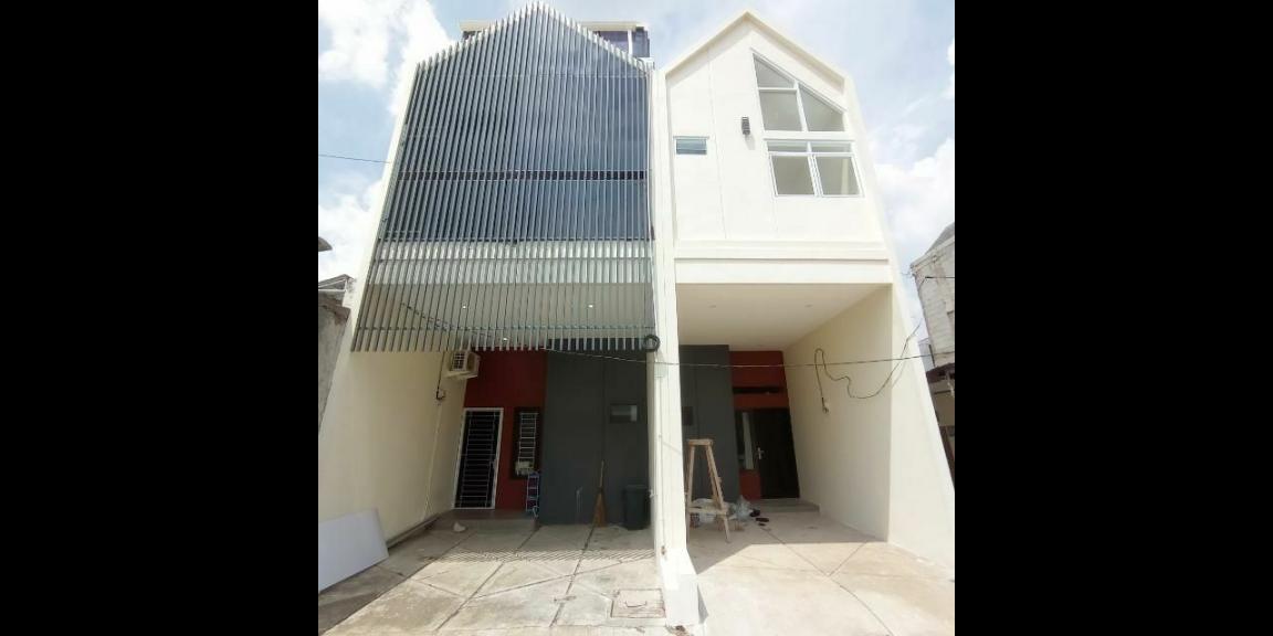 Rumah inden 2 lantai di Ciracas Jakarta Timur Rumah inden 2 lantai di Ciracas Jakarta Timur