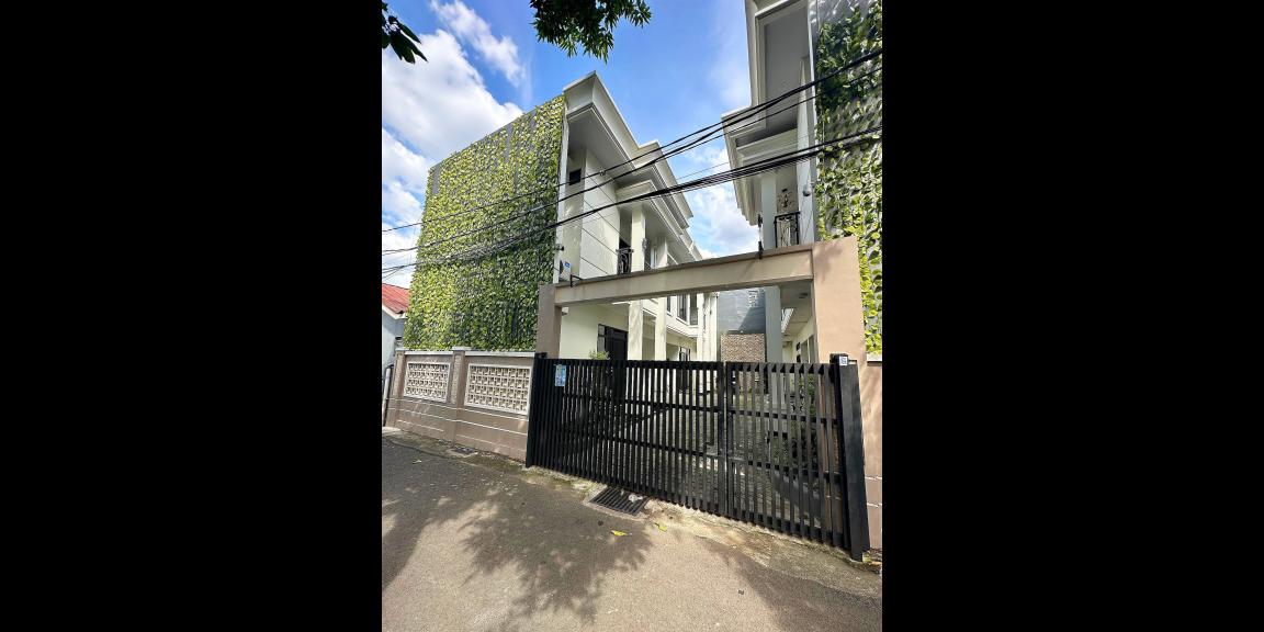 Rumah siap huni Cluster eksklusif Pasar Rebo Jakarta Timur Rumah siap huni Cluster eksklusif Pasar Rebo Jakarta Timur