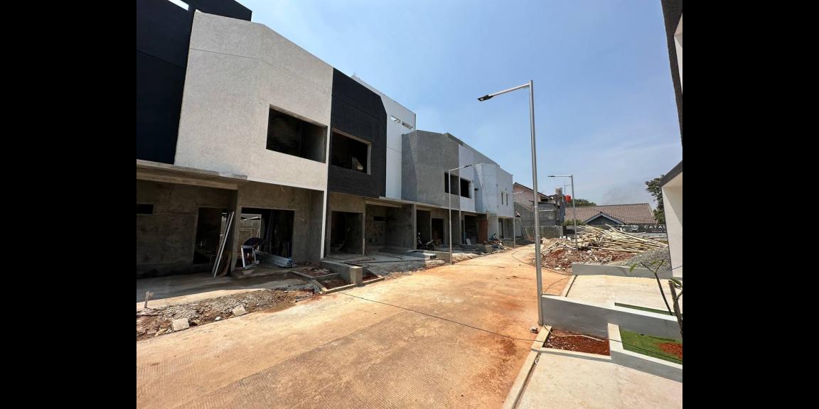 Rumah strategis 2,5lt rooftop di Pondok Melati Bekasi Rumah strategis 2,5lt rooftop di Pondok Melati Bekasi