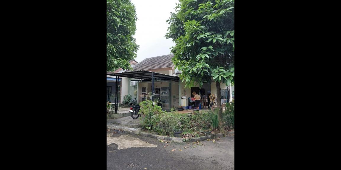 Rumah second Hook Perumahan Cibinong Bogor Rumah second Hook Perumahan Cibinong Bogor