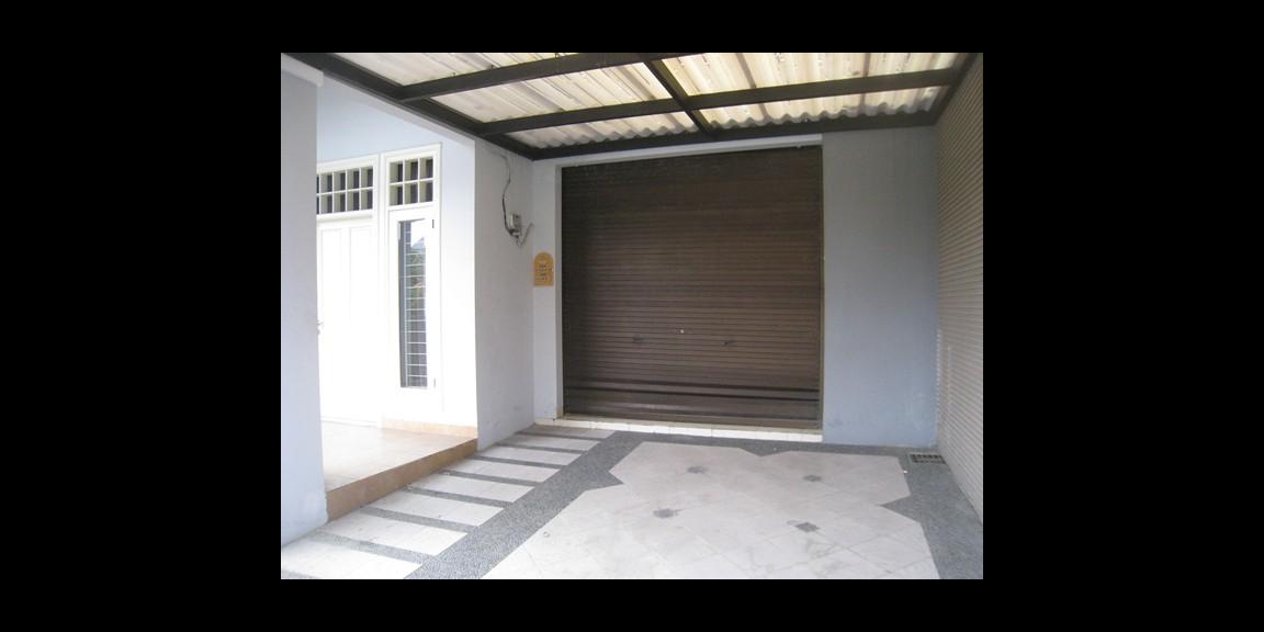 Rumah Terawat Siaphuni SHM di Perumahan Babatan Pratama, Surabaya Rumah Terawat Siaphuni SHM di Perumahan Babatan Pratama, Surabaya