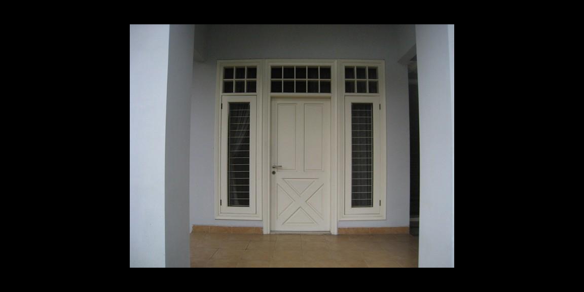 Rumah Terawat Siaphuni SHM di Perumahan Babatan Pratama, Surabaya Rumah Terawat Siaphuni SHM di Perumahan Babatan Pratama, Surabaya