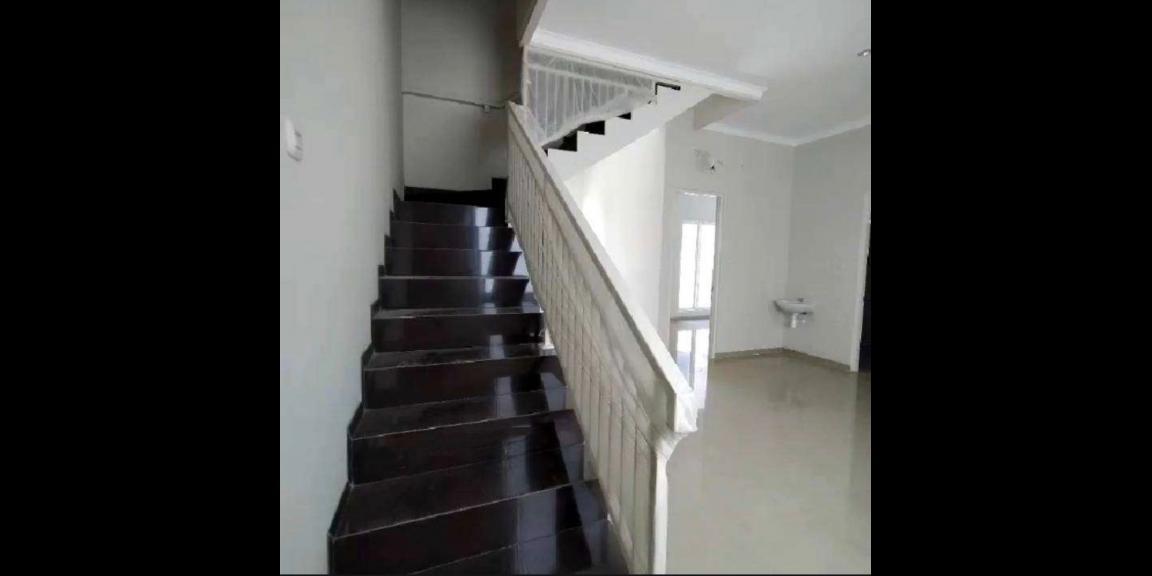 Dijual Rumah Baru Gress Klampis Semolo Timur Dijual Rumah Baru Gress Klampis Semolo Timur