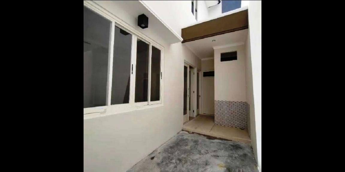 Dijual Rumah Baru Gress Klampis Semolo Timur Dijual Rumah Baru Gress Klampis Semolo Timur