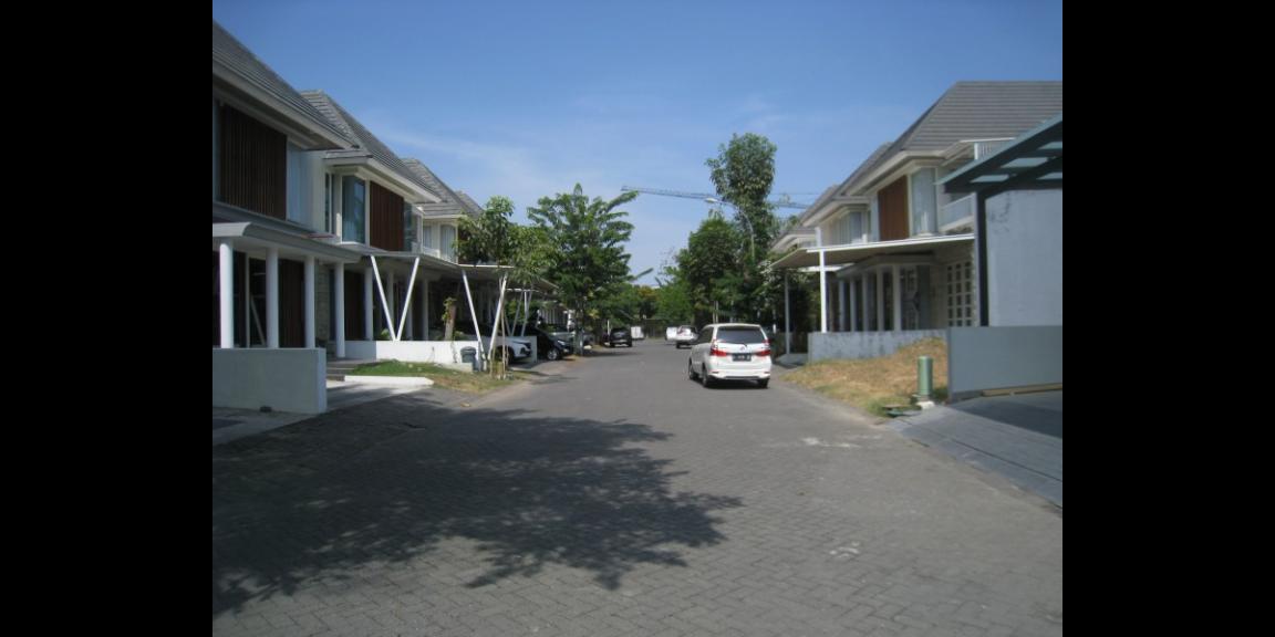 CitraLand The GreenLake Surabaya - Disewakan Rumah 2 Lt, 4 Kamar, Siap huni. CitraLand The GreenLake Surabaya - Disewakan Rumah 2 Lt, 4 Kamar, Siap huni.