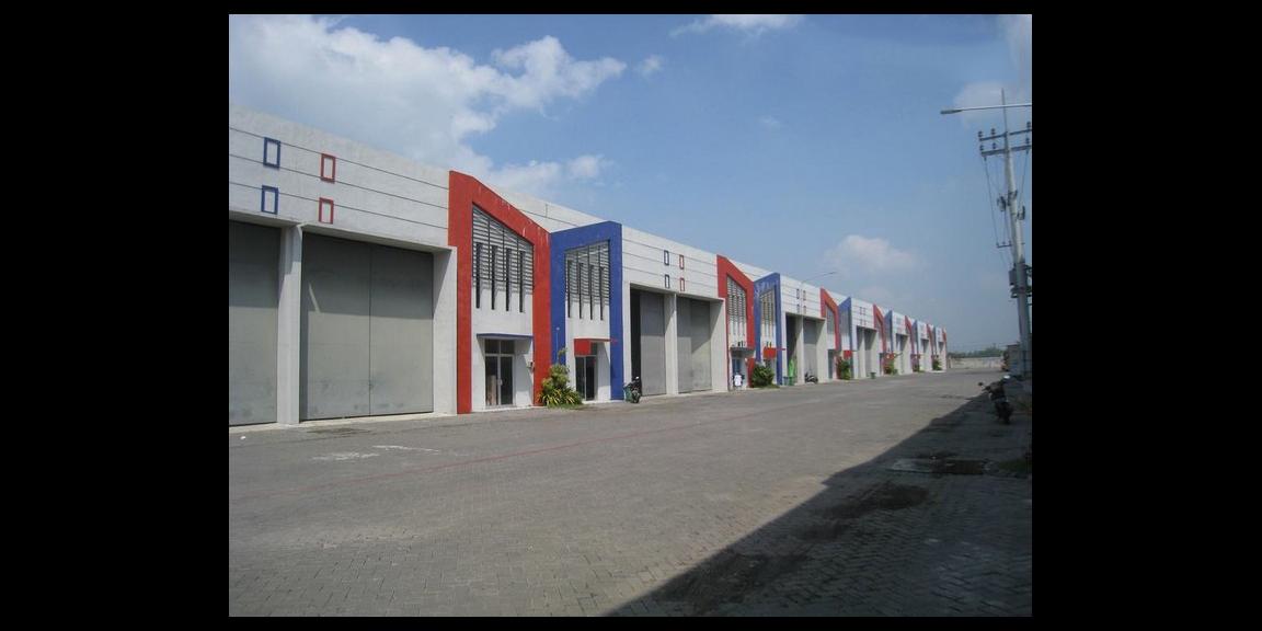Gudang Penyimpanan dan Distribusi Legundi Bizpark, Driyorejo, Gresik. Gudang Penyimpanan dan Distribusi Legundi Bizpark, Driyorejo, Gresik.