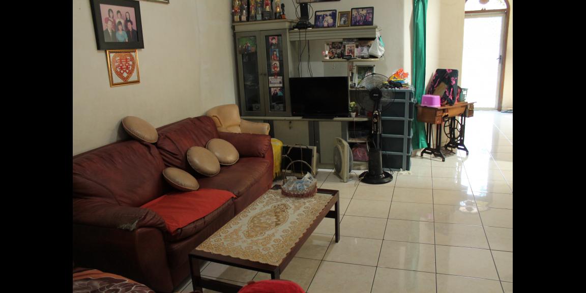 Dijual rumah BU Hoek 2 lantai tanpa perantara Dijual rumah BU Hoek 2 lantai tanpa perantara