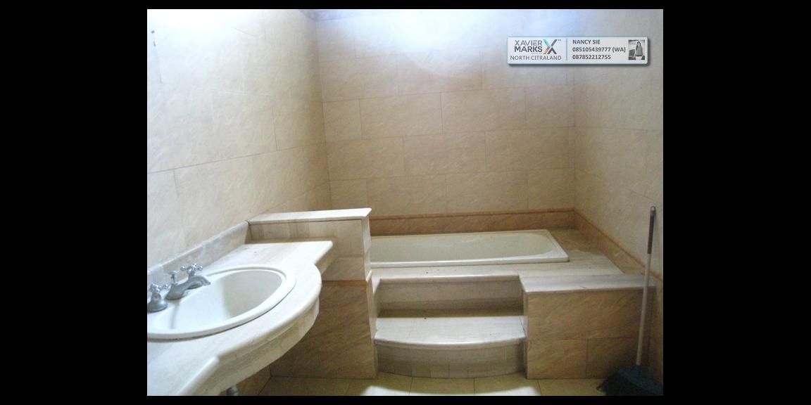 RUMAH DIJUAL @ Raya Bukit Golf Utama Citraland Surabaya - Prestigious Family Home RUMAH DIJUAL @ Raya Bukit Golf Utama Citraland Surabaya - Prestigious Family Home