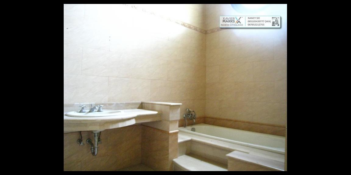 RUMAH DIJUAL @ Raya Bukit Golf Utama Citraland Surabaya - Prestigious Family Home RUMAH DIJUAL @ Raya Bukit Golf Utama Citraland Surabaya - Prestigious Family Home