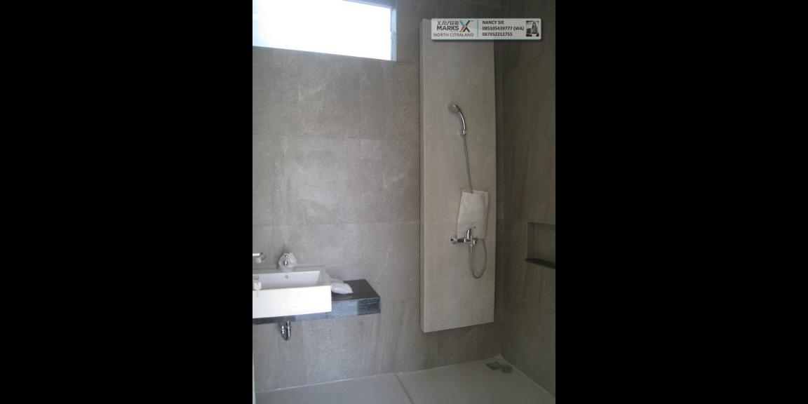 RUMAH DIJUAL @ Graha Natura Lontar Surabaya -  Elegance and Luxury. RUMAH DIJUAL @ Graha Natura Lontar Surabaya -  Elegance and Luxury.