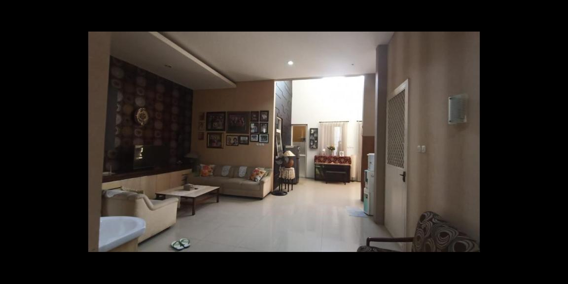 Dijual Rumah Manyar Tirto Asri 1 Dijual Rumah Manyar Tirto Asri 1