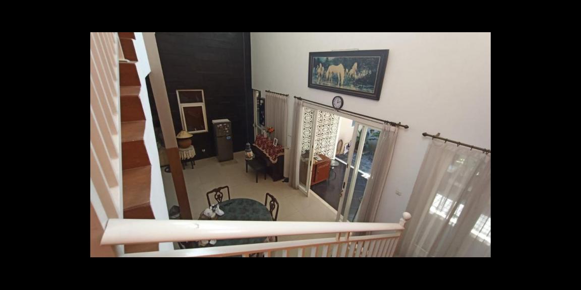 Dijual Rumah Manyar Tirto Asri 1 Dijual Rumah Manyar Tirto Asri 1