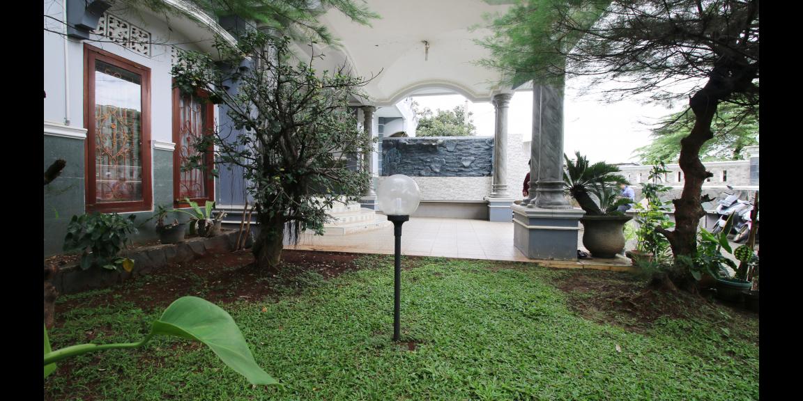 Dijual Rumah Mewah Lokasi Strategis Depan Jalan Utama Dekat Stadion Pakansari dan Cibinong City Mall Dijual Rumah Mewah Lokasi Strategis Depan Jalan Utama Dekat Stadion Pakansari dan Cibinong City Mall