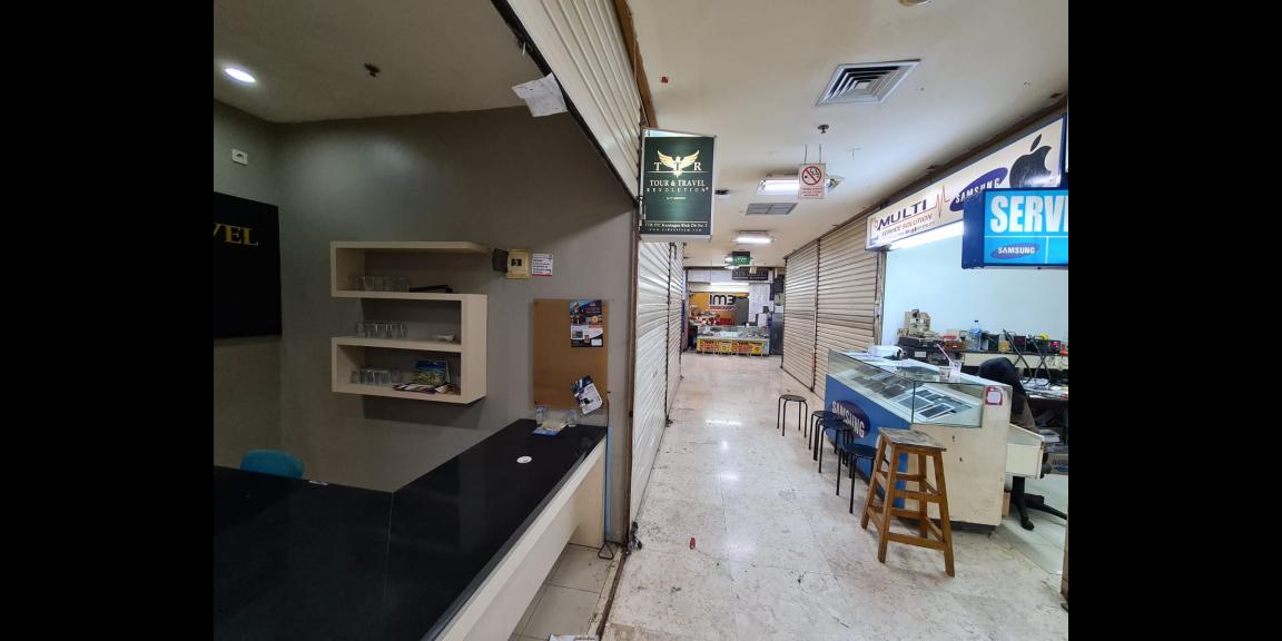 Jual Cepat, Butuh Uang !! di ITC Kuningan Lantai 3 Jual Cepat, Butuh Uang !! di ITC Kuningan Lantai 3