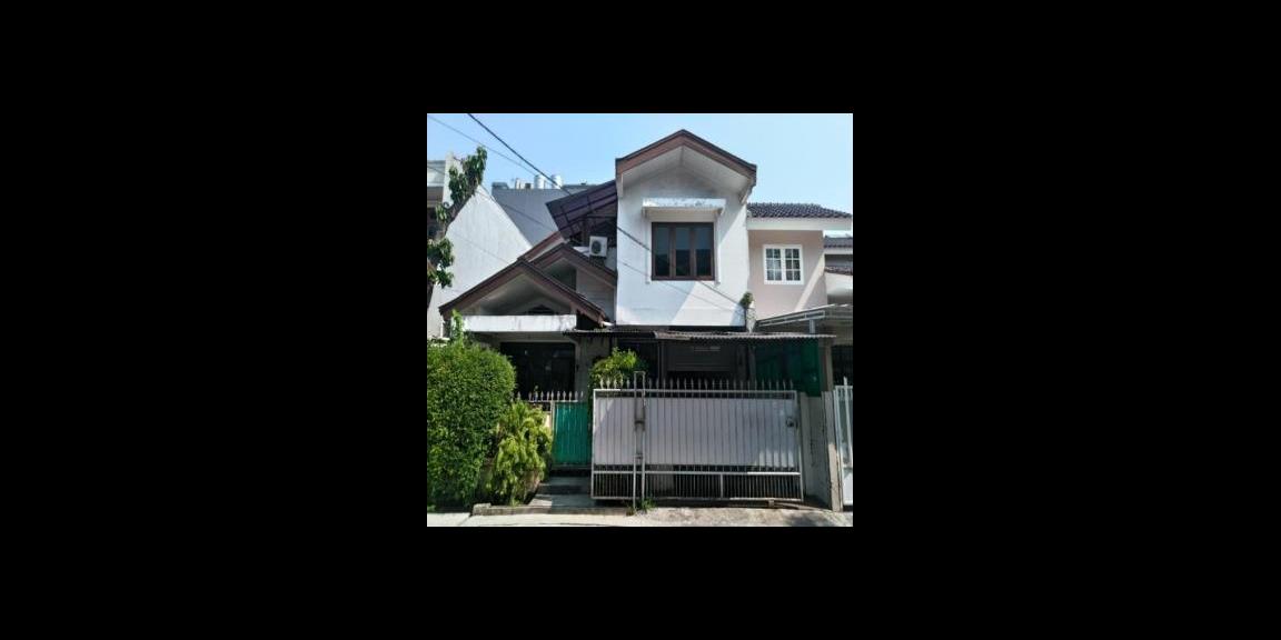 Dijual Rumah 2 Lantai + Gudang di Kembangan, Jakarta Barat Dijual Rumah 2 Lantai + Gudang di Kembangan, Jakarta Barat