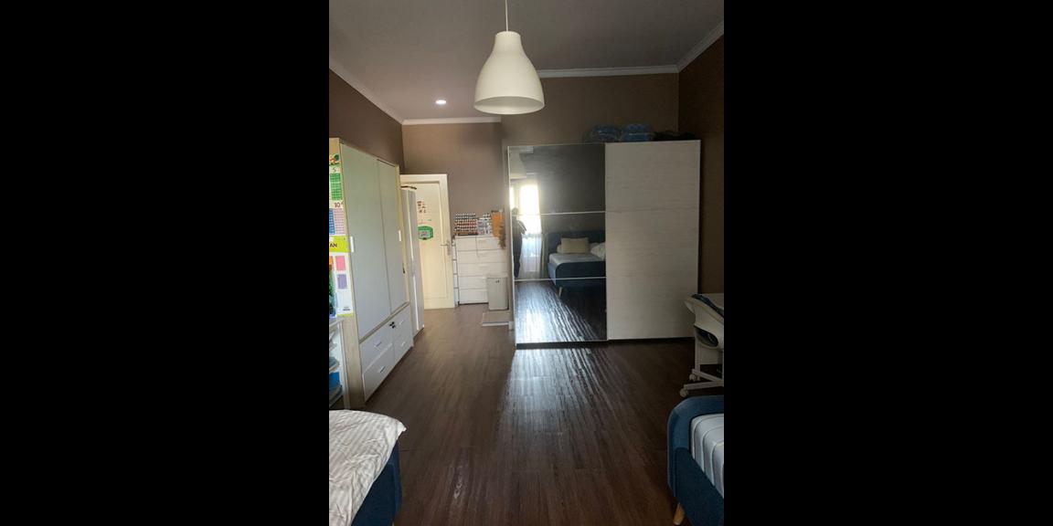 Dijual Cepat Rumah 2 Lantai, Bagus, Nyaman dan Strategis di Joglo, Kembangan, Jakbar Dijual Cepat Rumah 2 Lantai, Bagus, Nyaman dan Strategis di Joglo, Kembangan, Jakbar