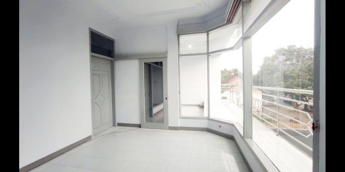 Jual Rumah Plus Usaha Burung Walet dan Budidaya Ikan di Gandusari Blitar Dekat Candi Kotes, Pasar Tugu Jual Rumah Plus Usaha Burung Walet dan Budidaya Ikan di Gandusari Blitar Dekat Candi Kotes, Pasar Tugu