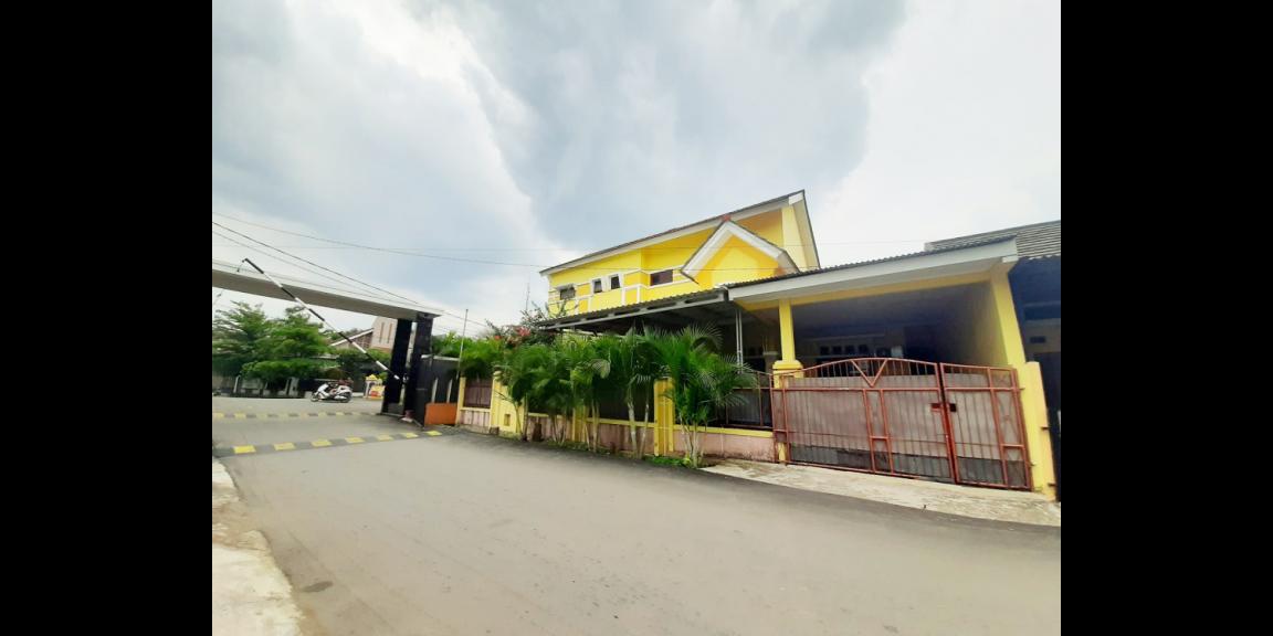 Jual Rumah Mewah di Perumahan Taman Aster Bekasi Dekat Stasiun Cibitung dan RSUD Cibitung Jual Rumah Mewah di Perumahan Taman Aster Bekasi Dekat Stasiun Cibitung dan RSUD Cibitung