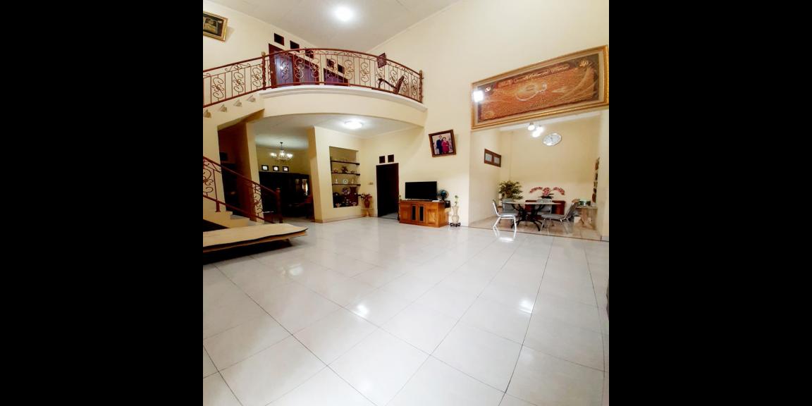 Jual Rumah Mewah di Perumahan Taman Aster Bekasi Dekat Stasiun Cibitung dan RSUD Cibitung Jual Rumah Mewah di Perumahan Taman Aster Bekasi Dekat Stasiun Cibitung dan RSUD Cibitung