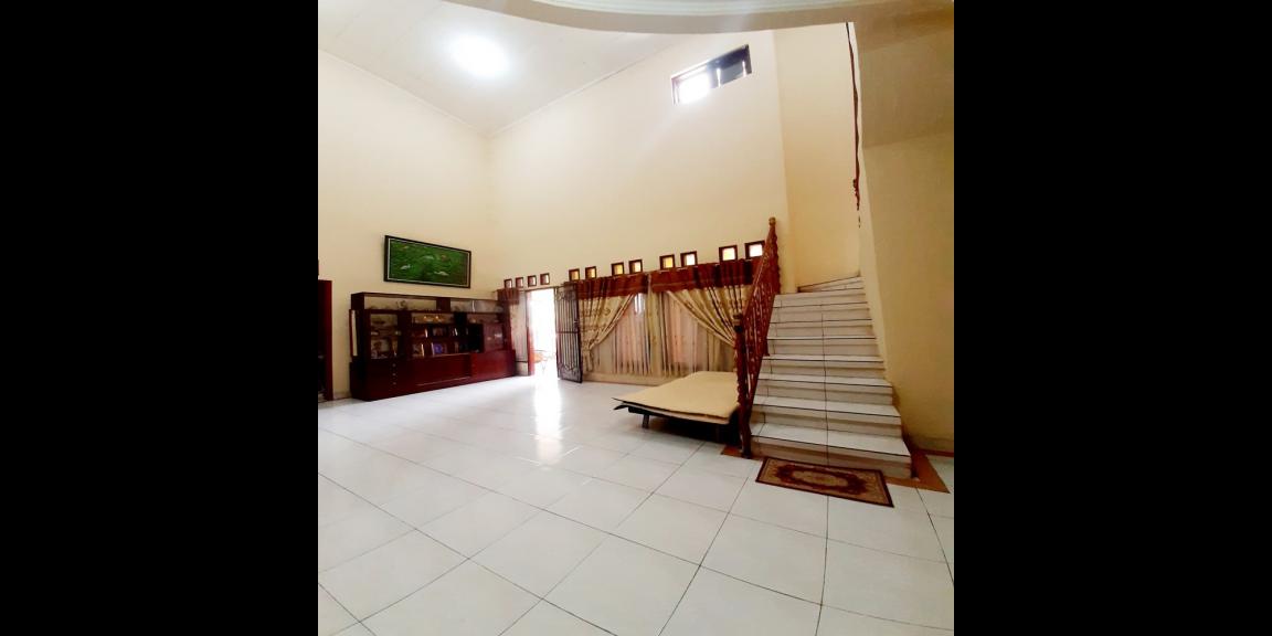 Jual Rumah Mewah di Perumahan Taman Aster Bekasi Dekat Stasiun Cibitung dan RSUD Cibitung Jual Rumah Mewah di Perumahan Taman Aster Bekasi Dekat Stasiun Cibitung dan RSUD Cibitung