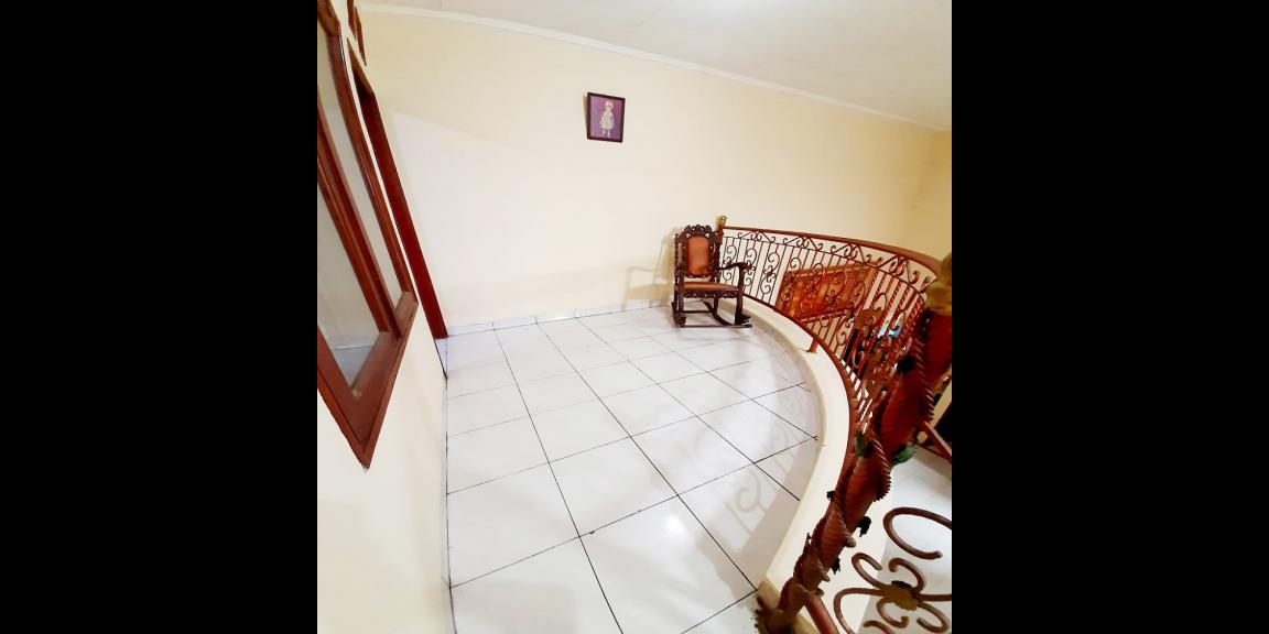 Jual Rumah Mewah di Perumahan Taman Aster Bekasi Dekat Stasiun Cibitung dan RSUD Cibitung Jual Rumah Mewah di Perumahan Taman Aster Bekasi Dekat Stasiun Cibitung dan RSUD Cibitung