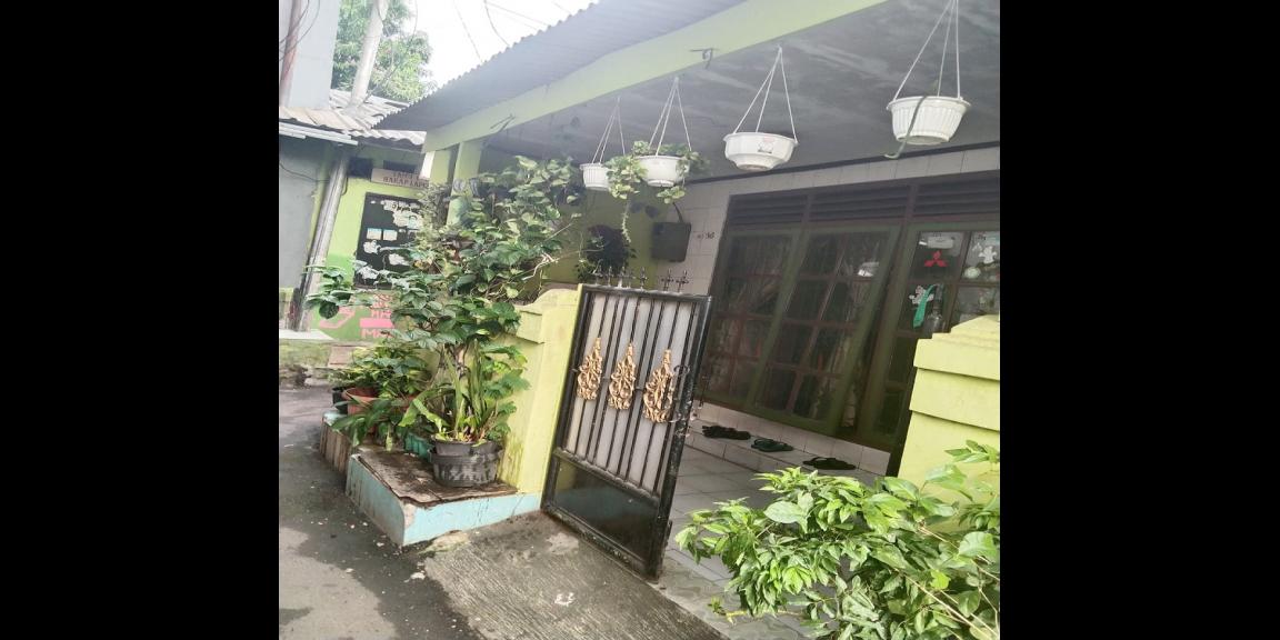 Jual Rumah Dibelakang KFC Duren Sawit, Dekat SMAN 50, Stasiun Jatinegara dan Mall Bassura Jual Rumah Dibelakang KFC Duren Sawit, Dekat SMAN 50, Stasiun Jatinegara dan Mall Bassura