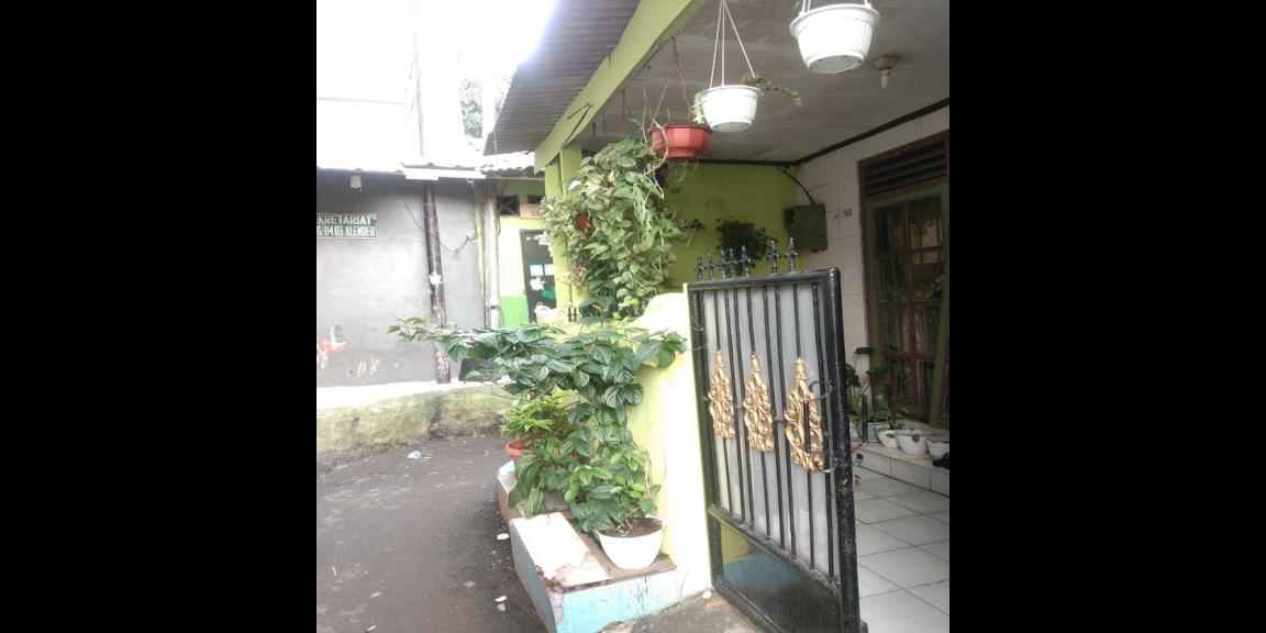 Jual Rumah Dibelakang KFC Duren Sawit, Dekat SMAN 50, Stasiun Jatinegara dan Mall Bassura Jual Rumah Dibelakang KFC Duren Sawit, Dekat SMAN 50, Stasiun Jatinegara dan Mall Bassura