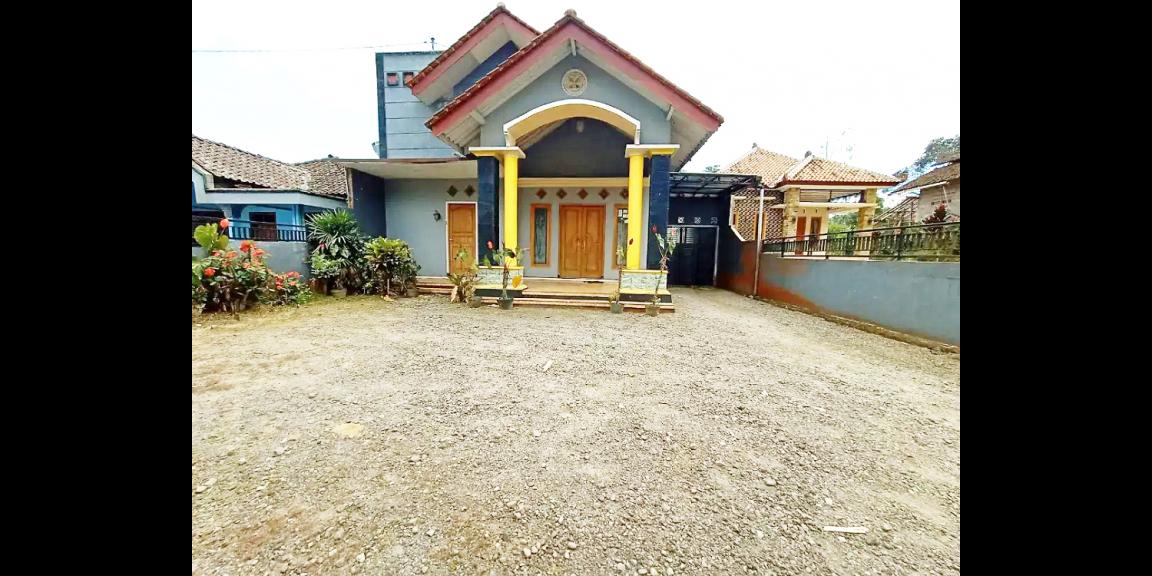 Jual Rumah di Magelang Dekat SMP Negeri 1 Pakis, Pasar Kaponan, Lapangan Kintelan, RS Syubbanul Wathon Jual Rumah di Magelang Dekat SMP Negeri 1 Pakis, Pasar Kaponan, Lapangan Kintelan, RS Syubbanul Wathon